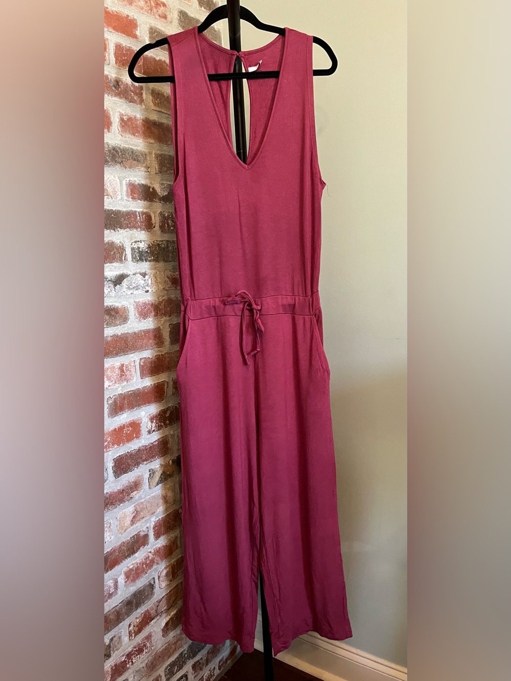 Quince sleeveless V-neck wide-leg jumpsuit in rich berry color | size medium